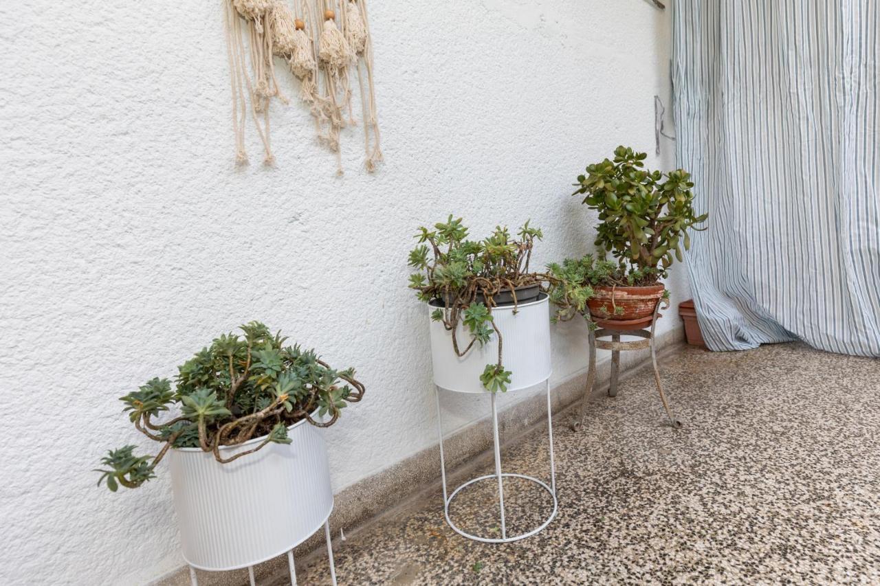 Spacious With Balcony & Walk To Old Town *