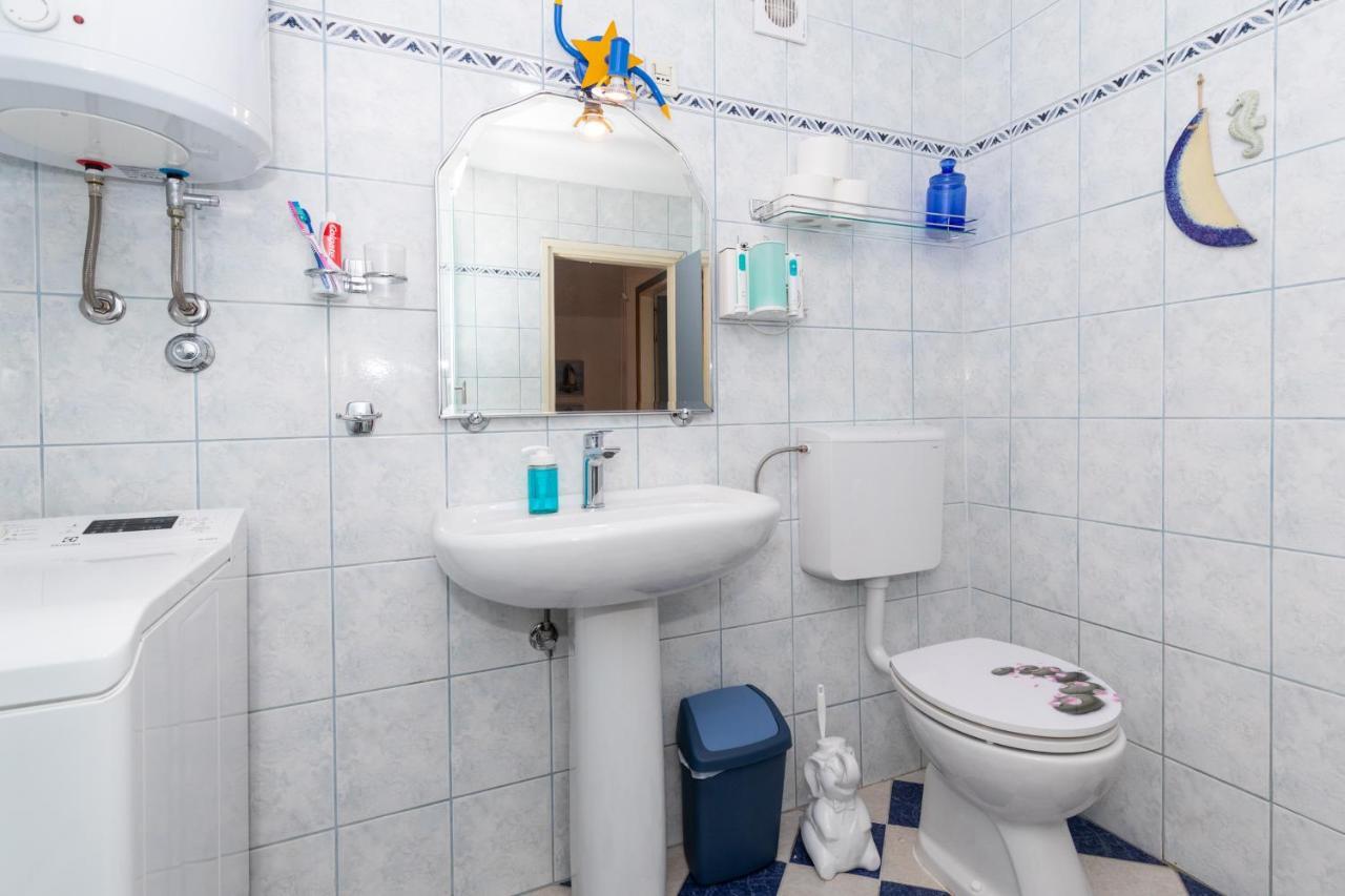 Apartman Spacious With Balcony & Walk To Old Town Split
