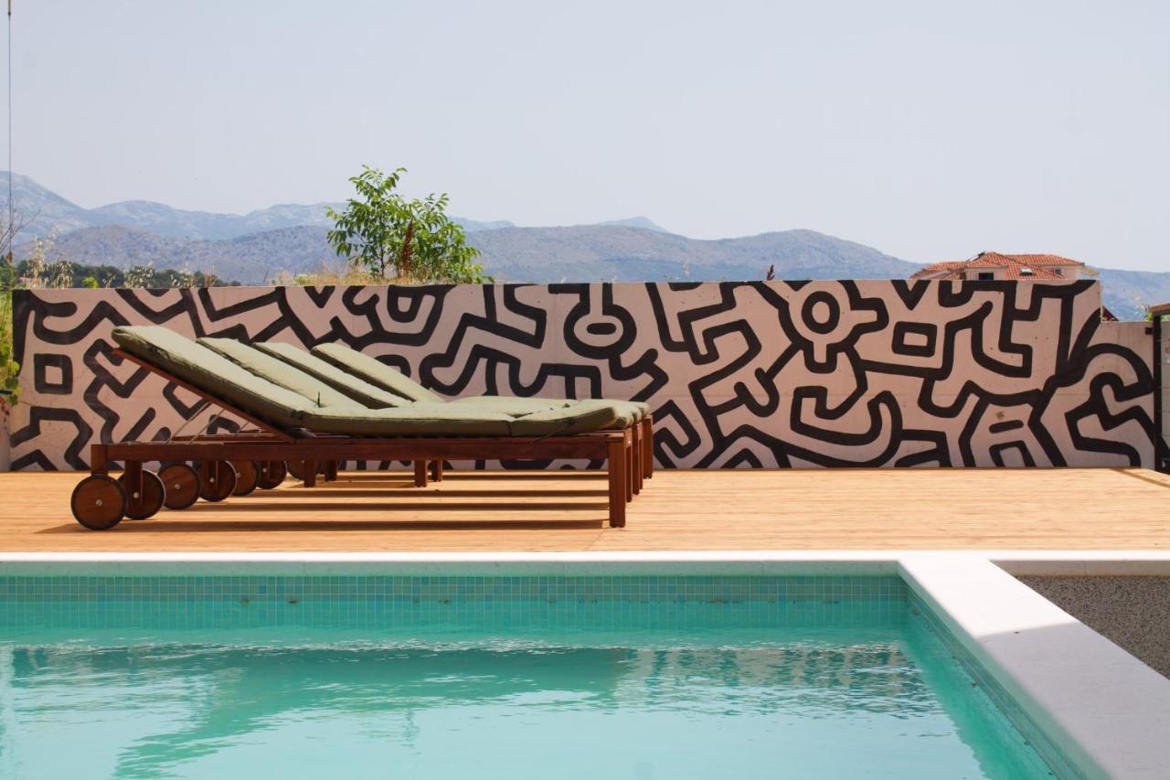 Cozy Seaside With Pool & Terrace Appartement
