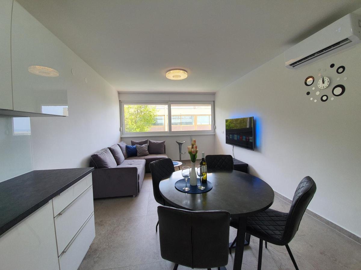 Apartman Mna *