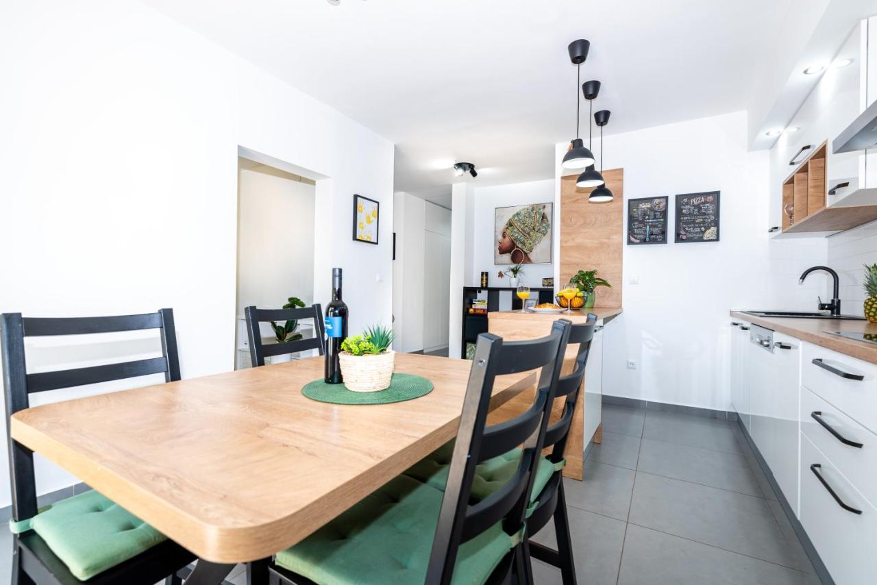 Spacious Rocky With Balcony Appartement
