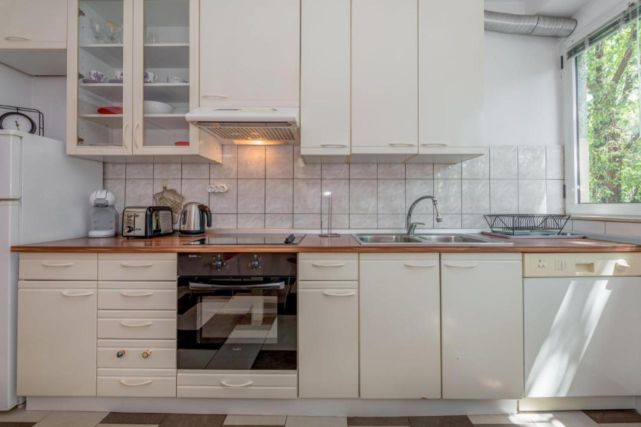 Lct City Nest Apartment Split