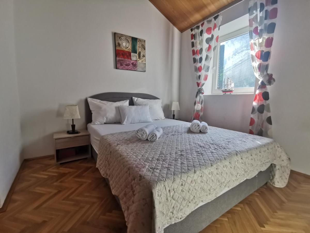 Delminium Apartment *