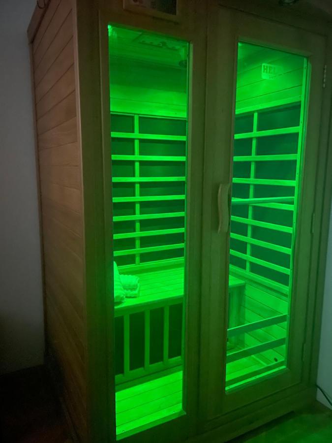Edi, Spacious With Sauna And Balcony Apartment