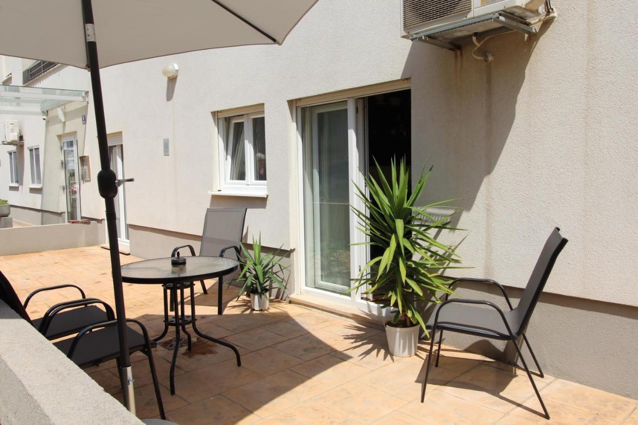 Macadamia With Garage Parking *