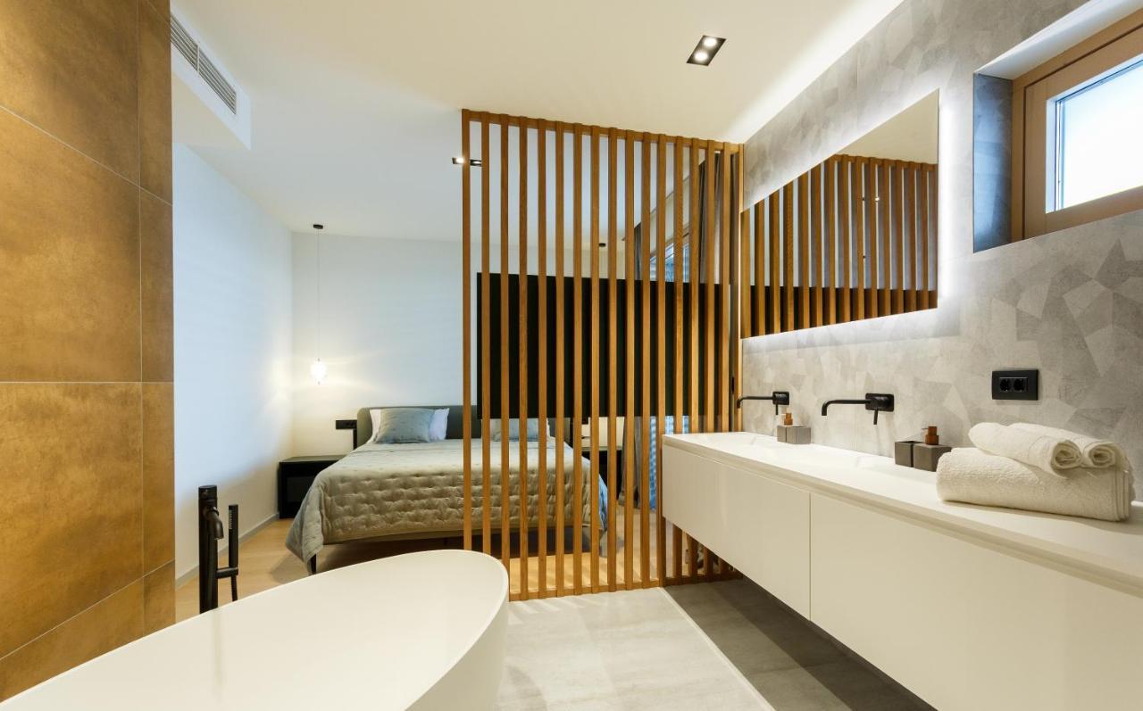 Luxury Penthouse V Apartment