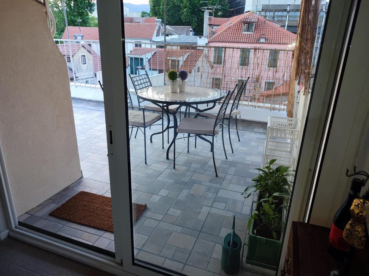 R&e Apartment *