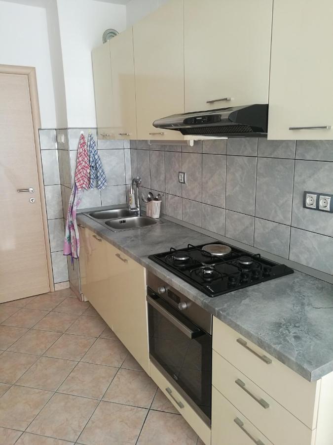 Ostanak kod kuće Pretty Big Double Bed With Balcony *