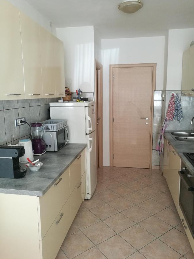 Pretty Big Double Bed With Balcony Ostanak kod kuće Split
