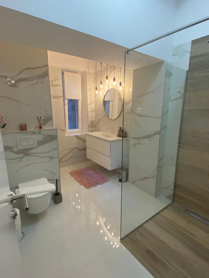 Center De Lux “ Zara “ Apartman