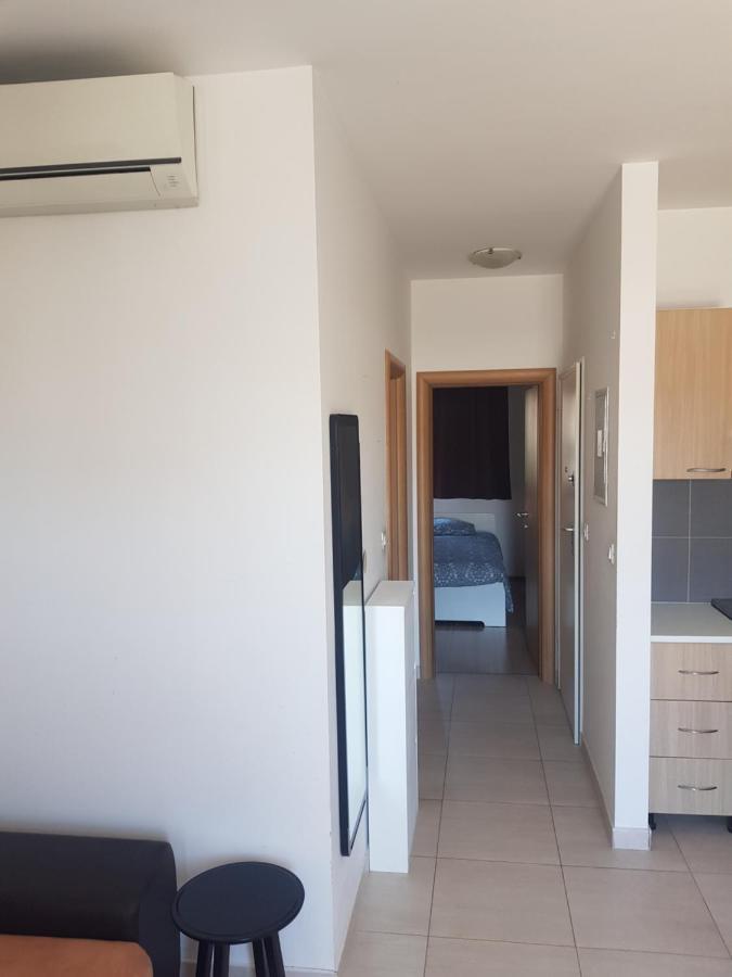 Mario Apartment Split