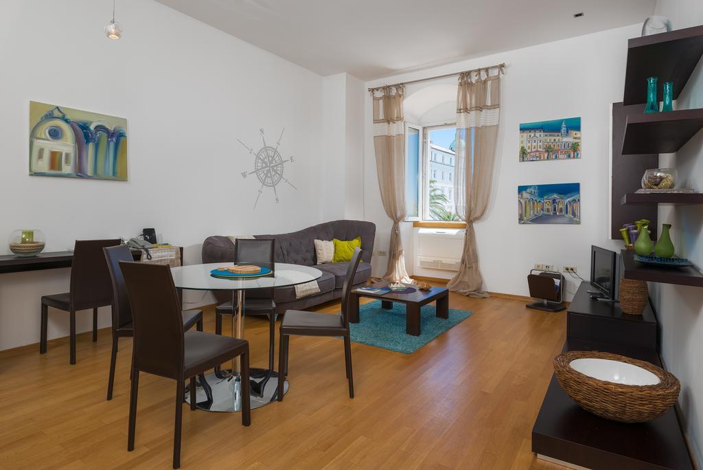 Riva Apartments Guest house 4*