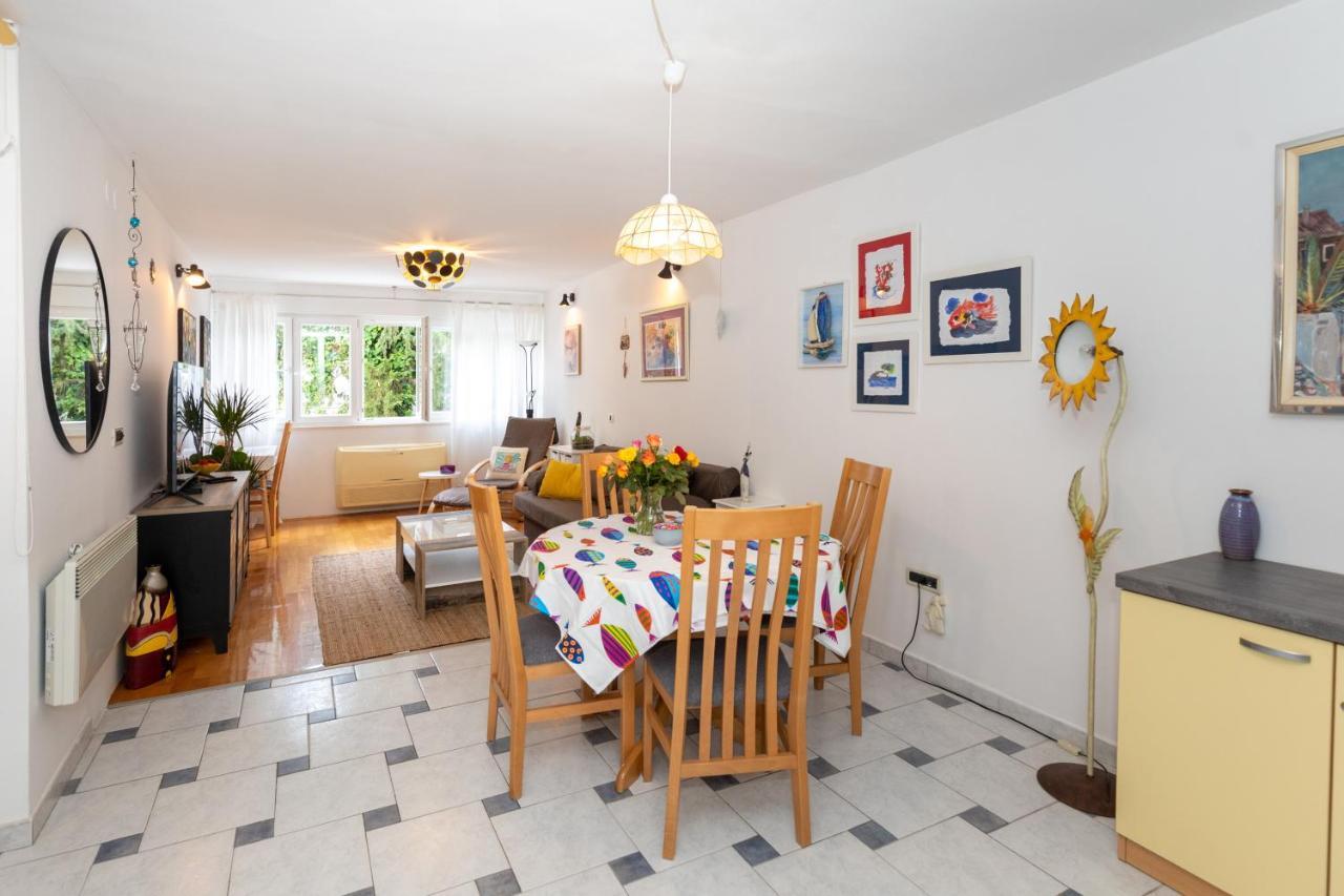 Apartman Spacious With Balcony & Walk To Old Town