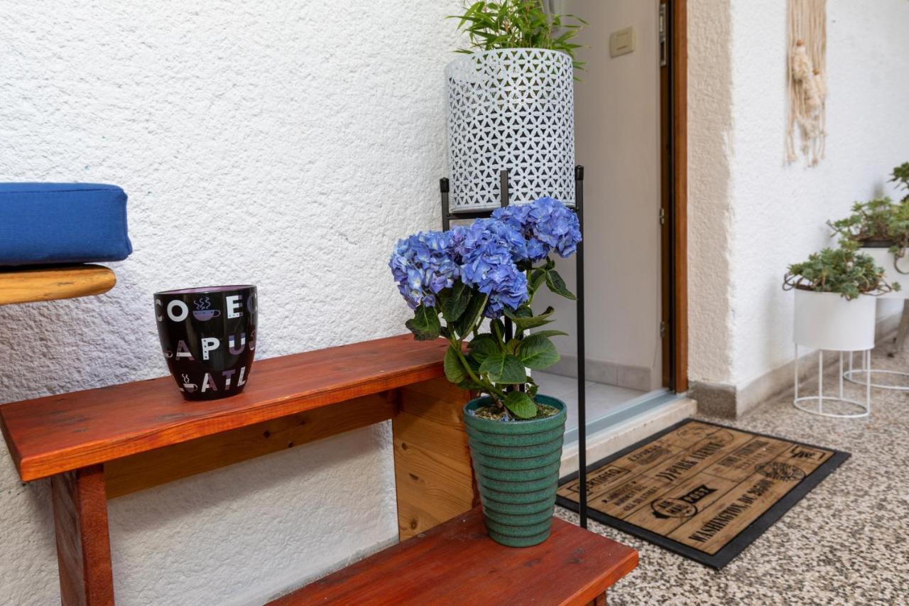 Spacious With Balcony & Walk To Old Town Apartman Split