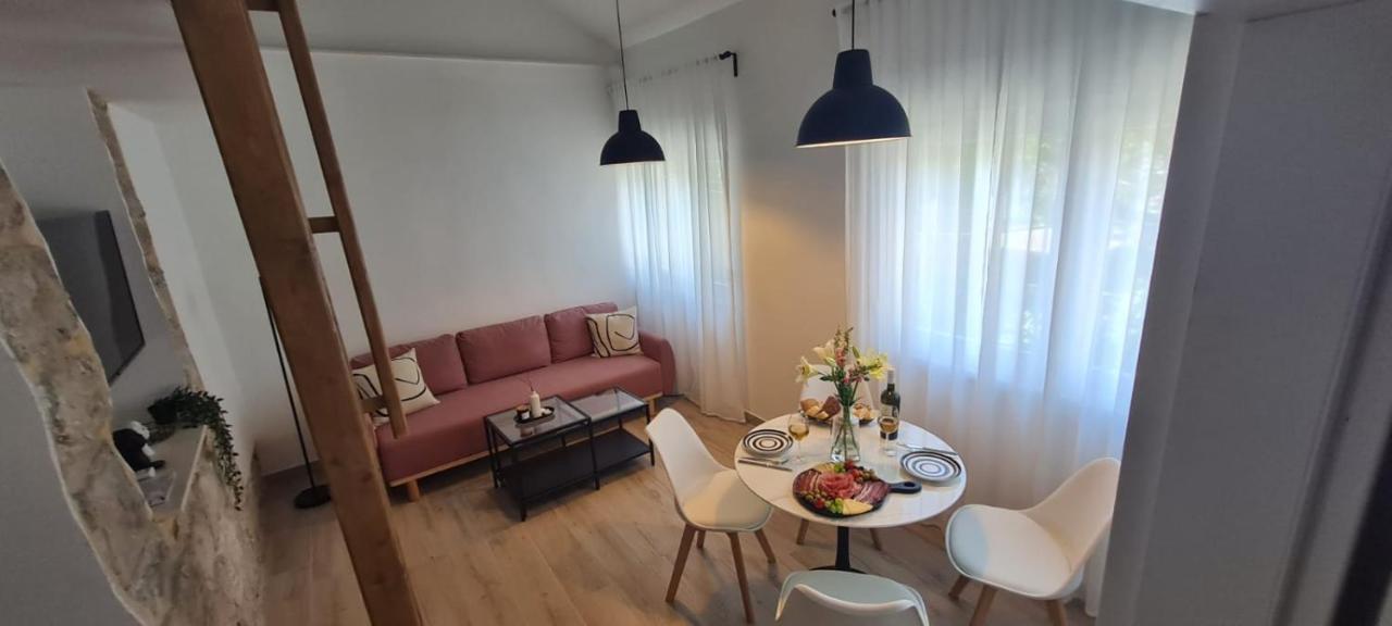 Apartment Kala *