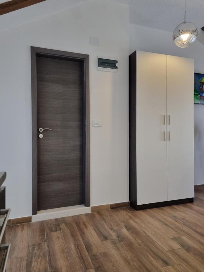Rosalie Apartment *