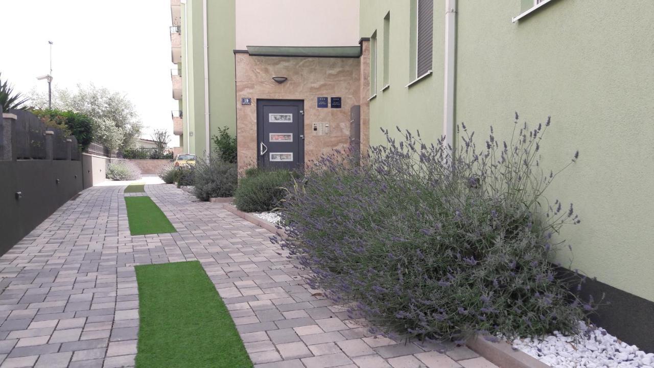 Apartman Lukiana*** Split