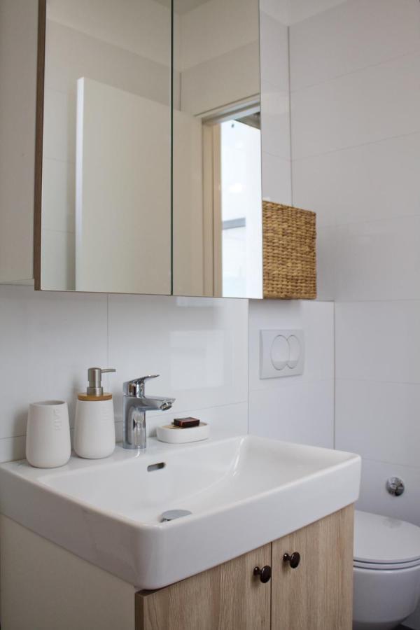Appartement Cozy Seaside With Pool & Terrace Split