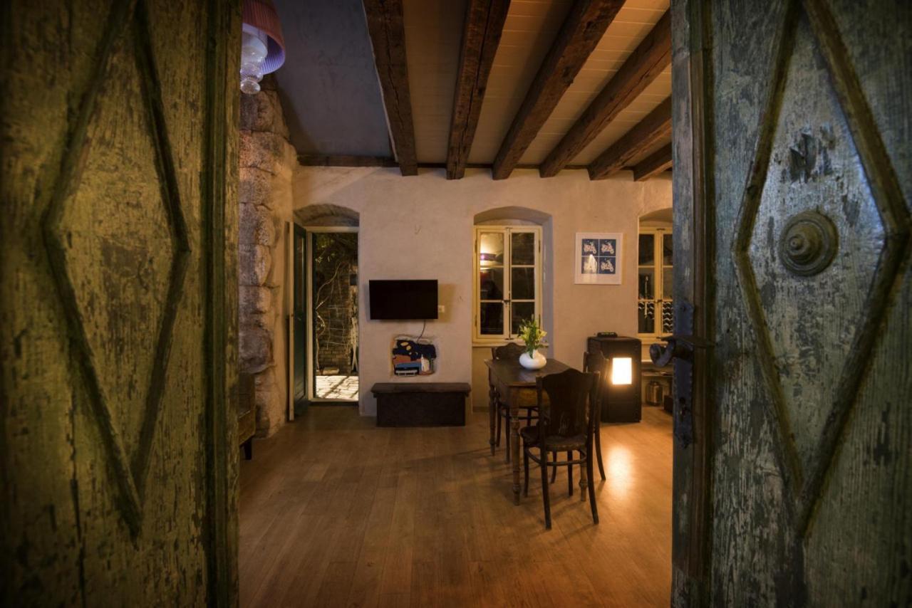 La Divine- Captured By History Inside Palace Loft Apartment Split