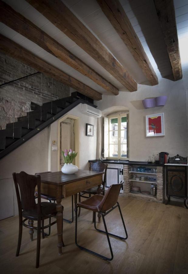 La Divine- Captured By History Inside Palace Loft Apartamento