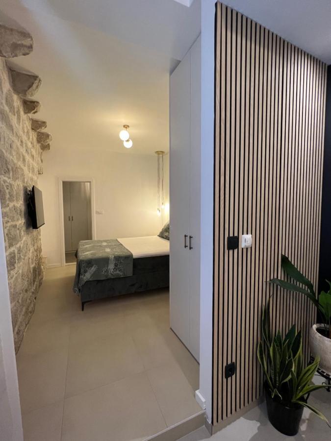 Apartment Place