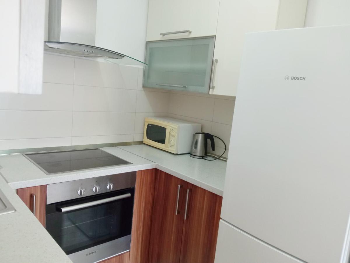 Great Apartment, Free Parking In The Garage, Znjan Apartamento
