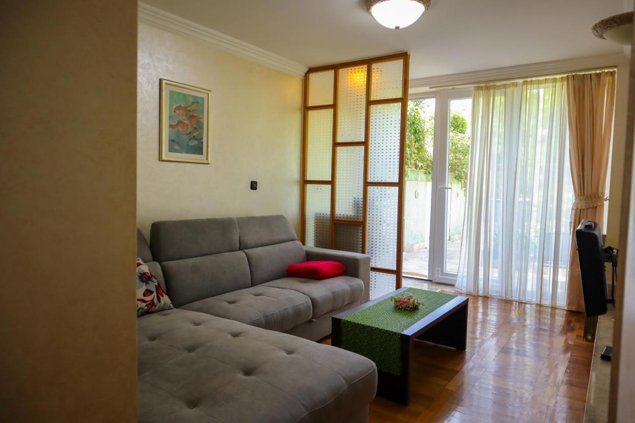 Apartment Okuka