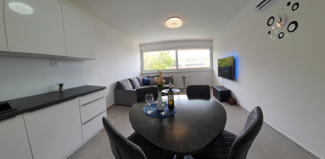 Apartman Mna *