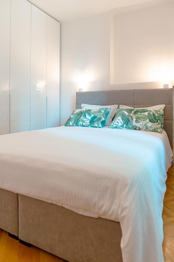 Apartment Franco's Spacious - Great Location *