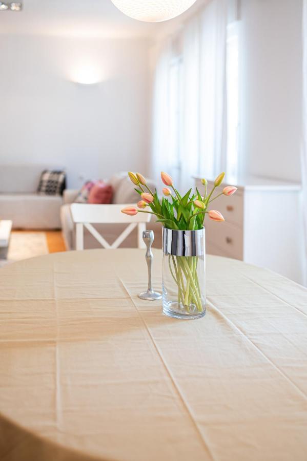 Apartment Franco's Spacious - Great Location