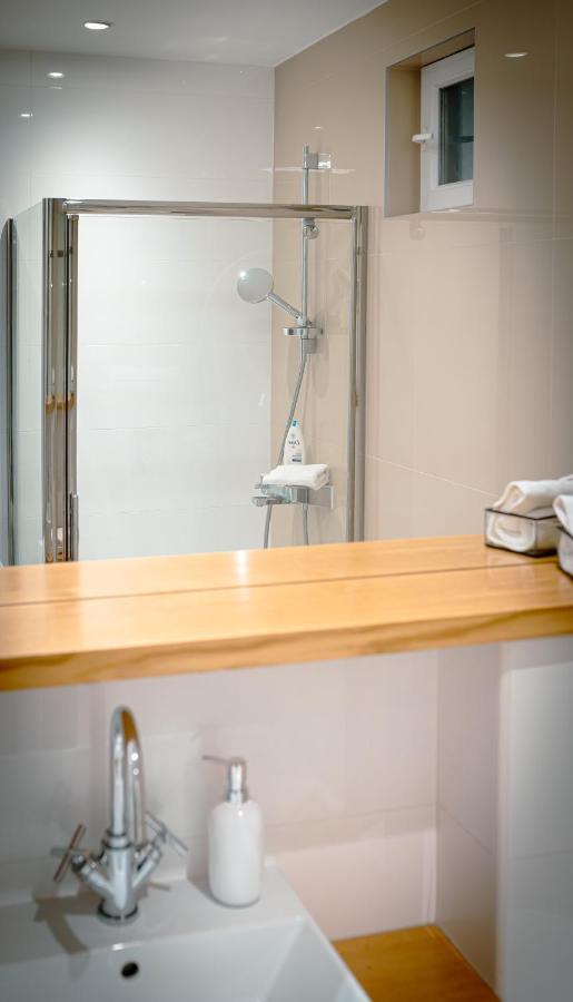 Apartman Franco's Spacious - Great Location