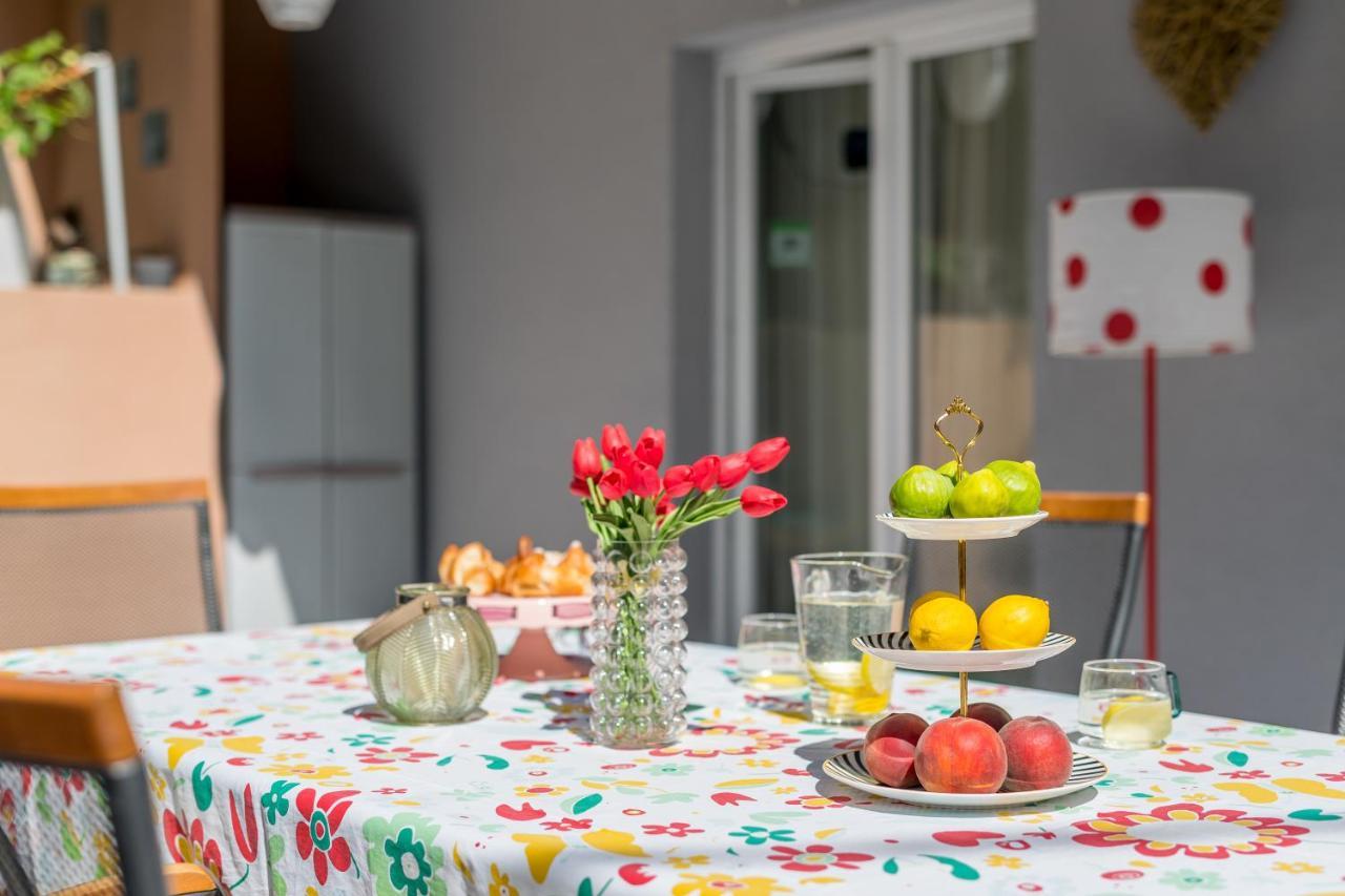 Dalmatian 230m2 With Pool And Garden Near The Old Town For Families * Split