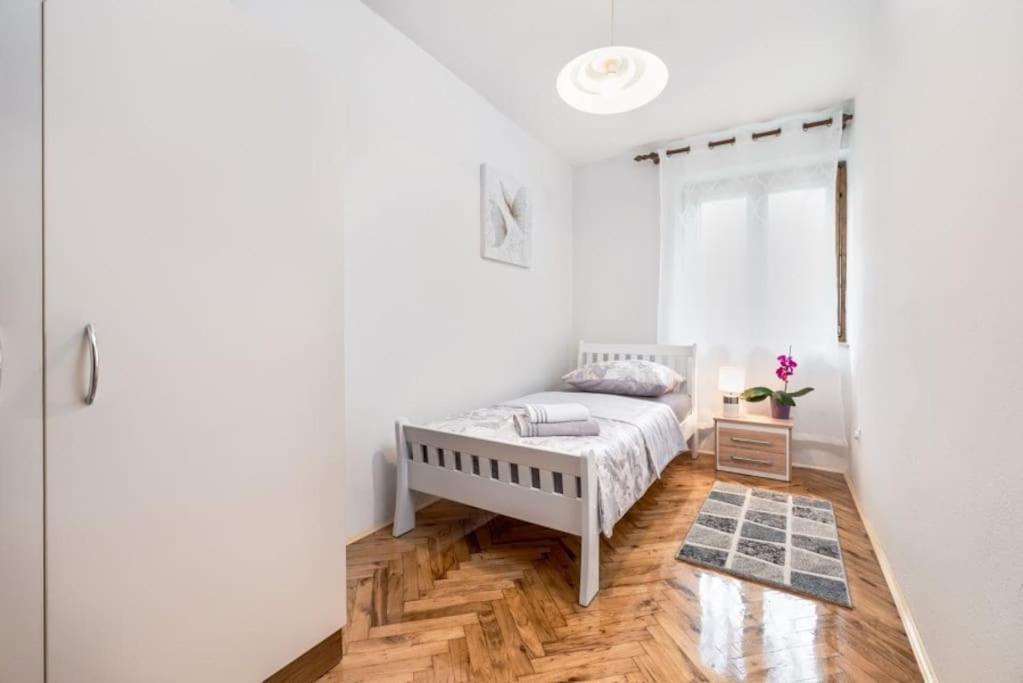 Apartman Aspalathos Apartment
