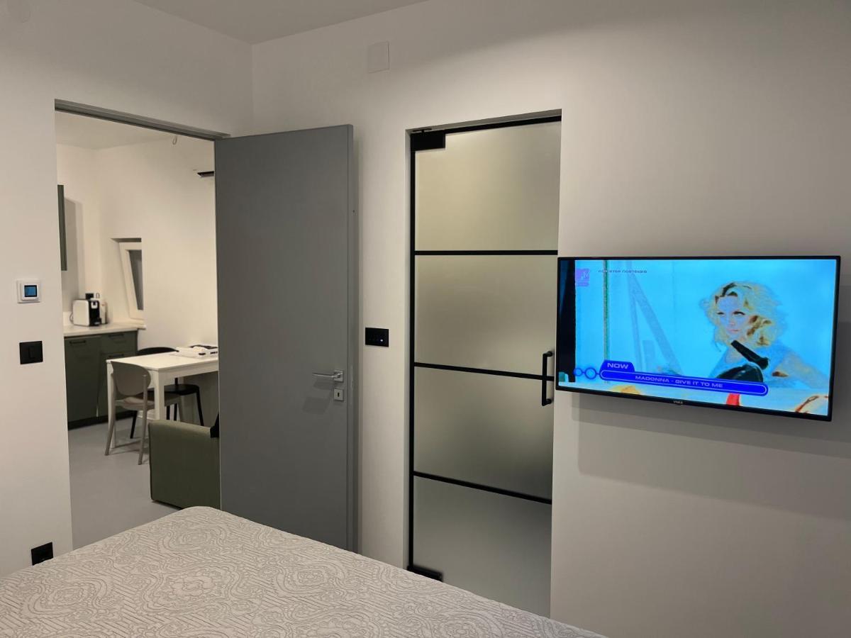 Pollux Apartment *