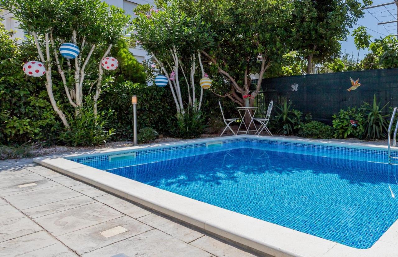Dalmatian 230m2 With Pool And Garden Near The Old Town For Families Apartment
