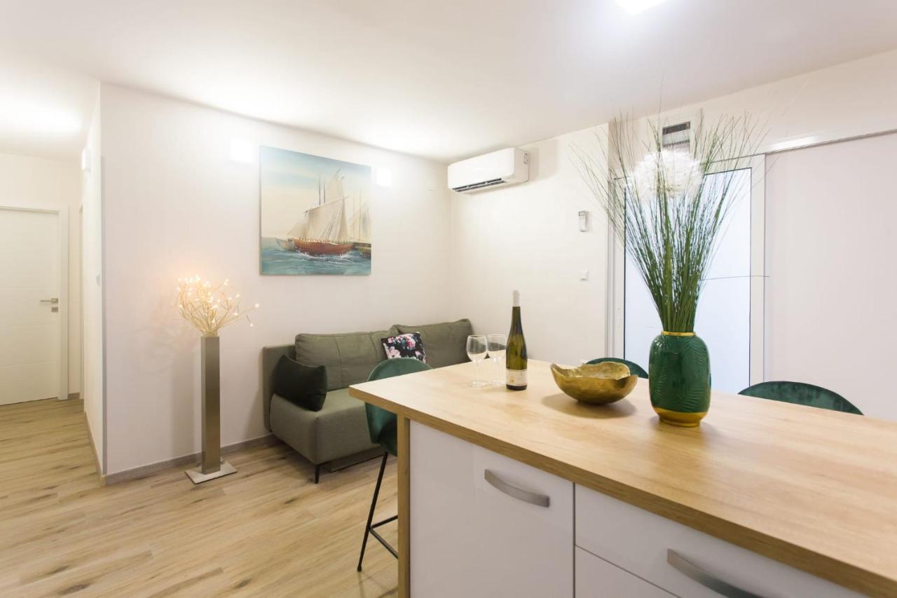 Split Apartment