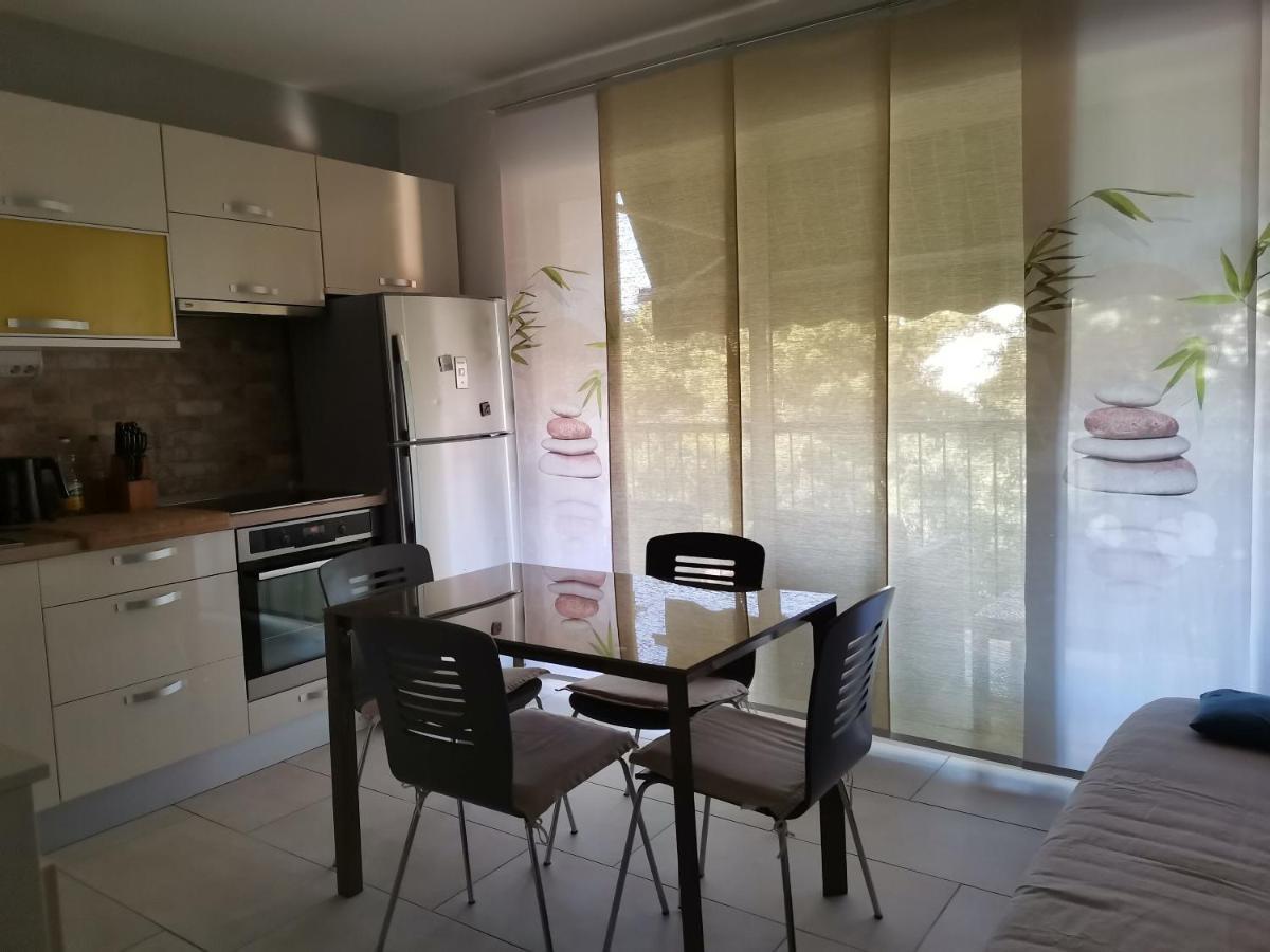 Apartment Getaway - Ileora *