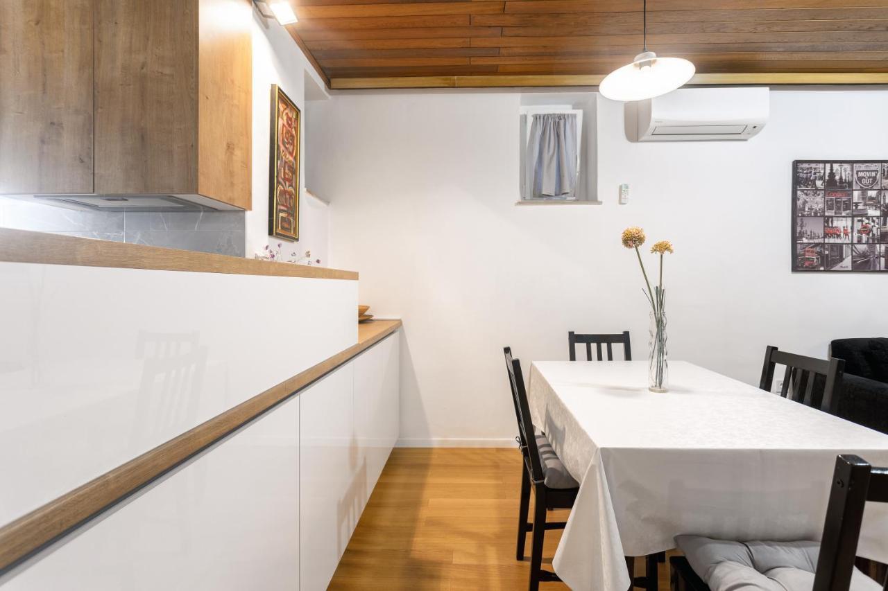 Viktor Apartment Split