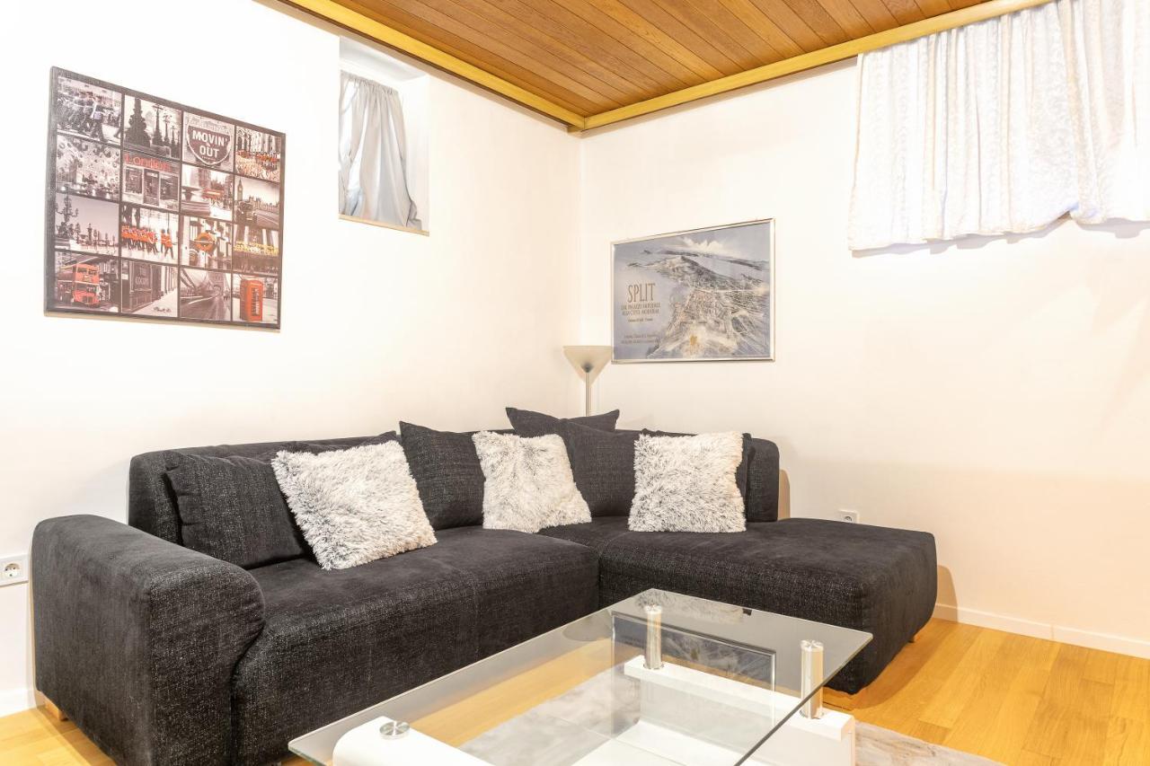 Viktor Apartment Split