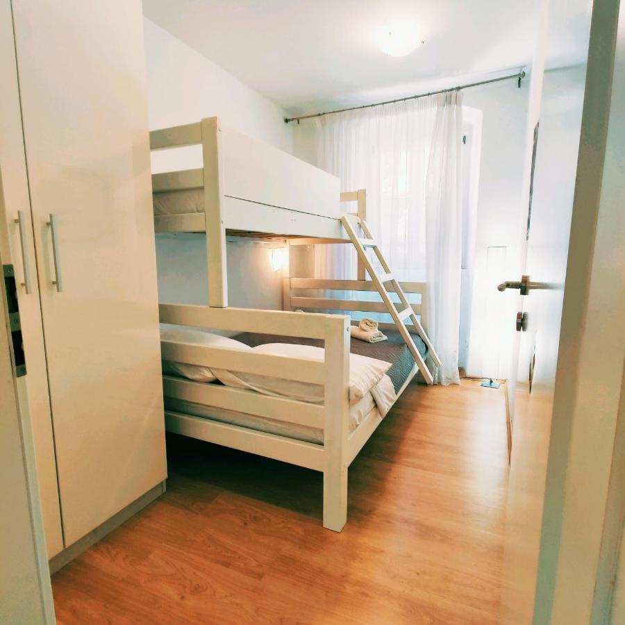 Iron Gates Apartment Split