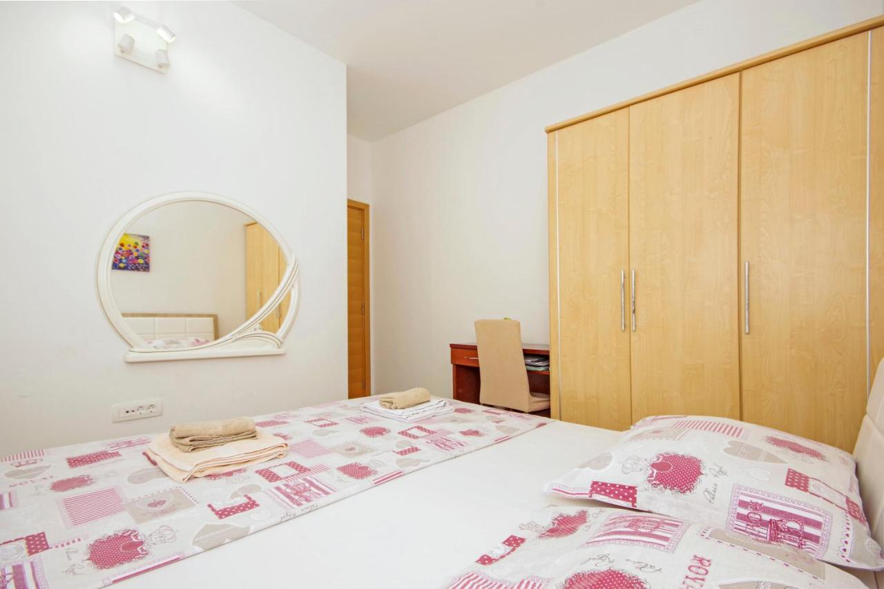 Holiday House Apartman *