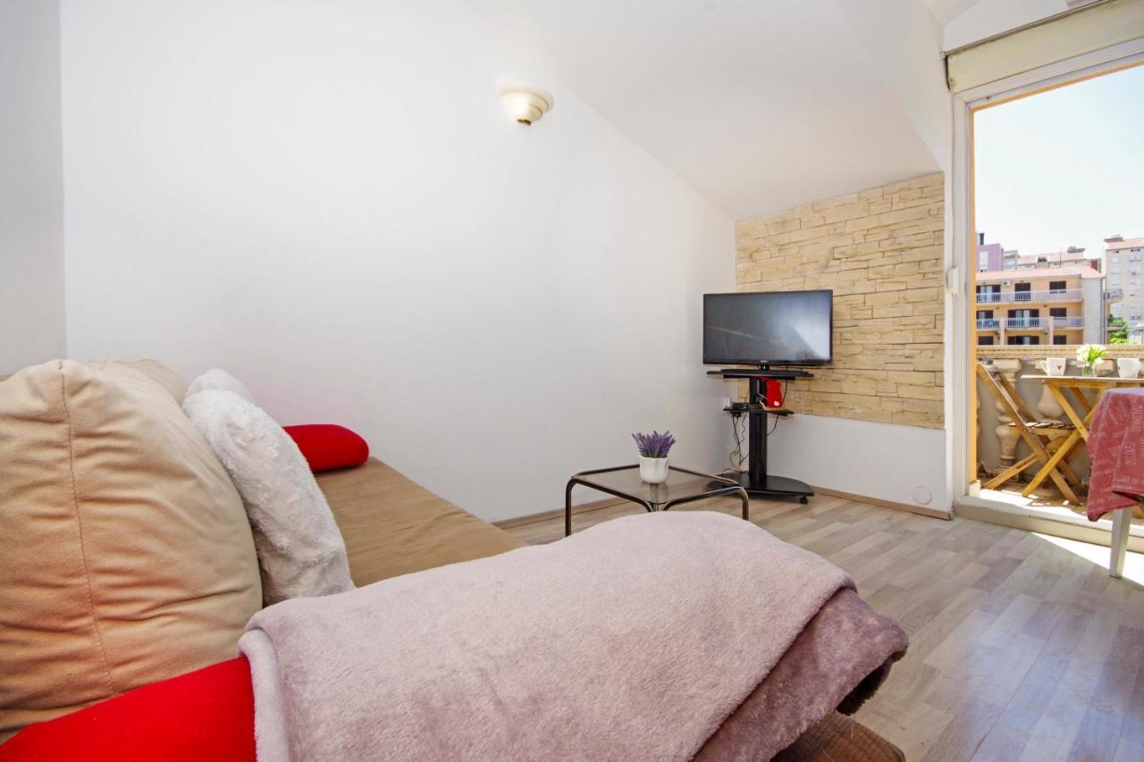 Apartman Holiday House *