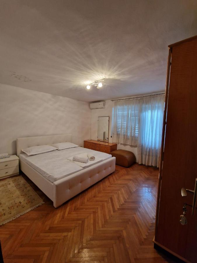 Eros 2* Split