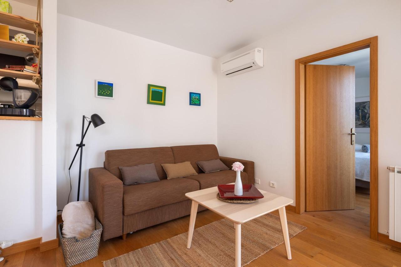 Zenta With Terrace And Sea View, 4 Min Walk To The *