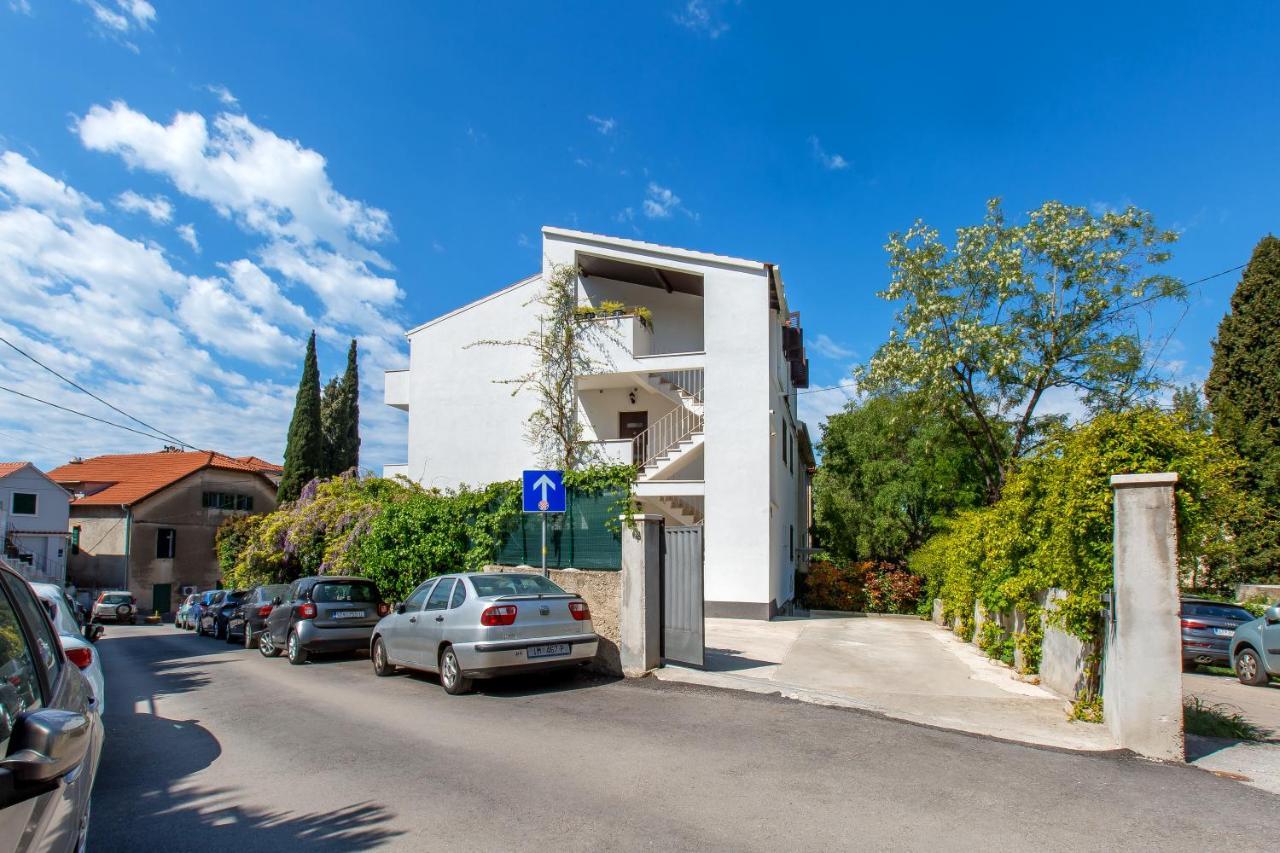 Nives In The Center - Free Parking Apartamento *