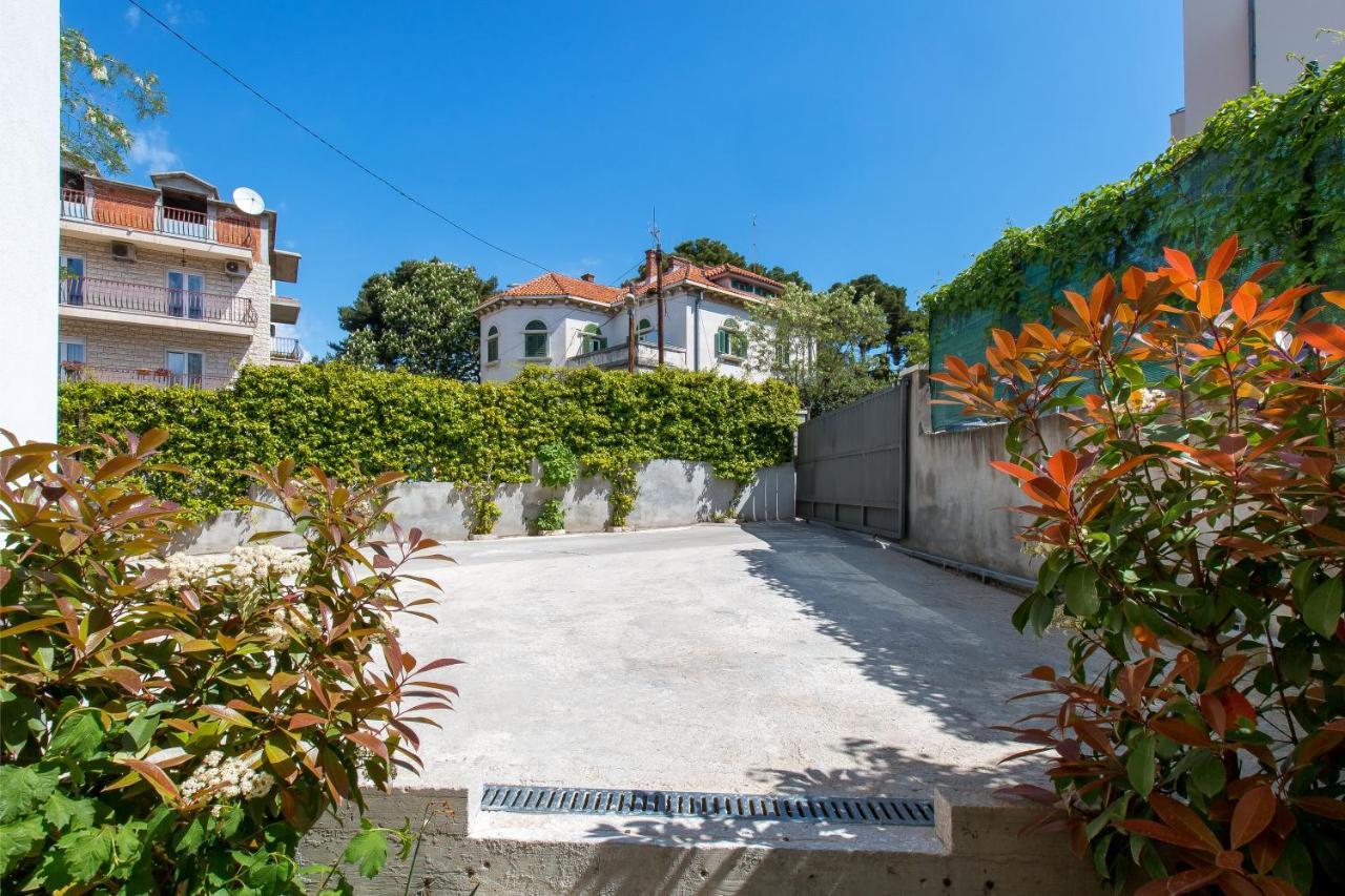 Nives In The Center - Free Parking Apartamento *