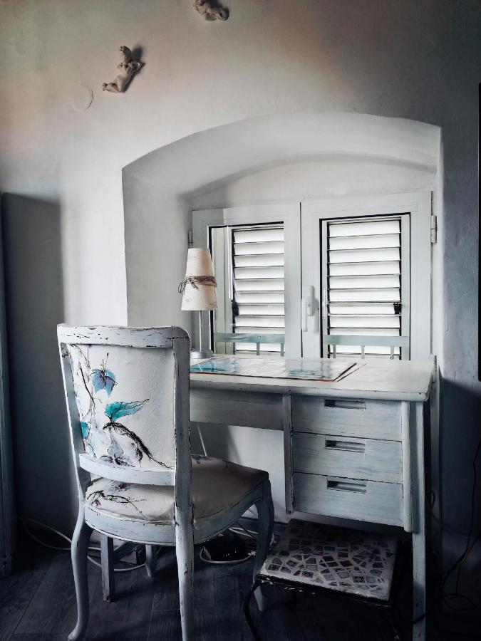 Vintage Art Apartment Split