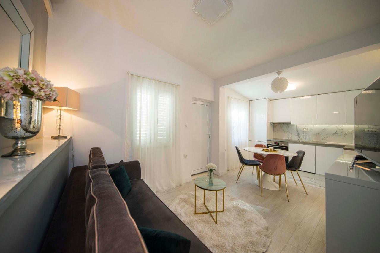 Lux Garden Luxury * Split