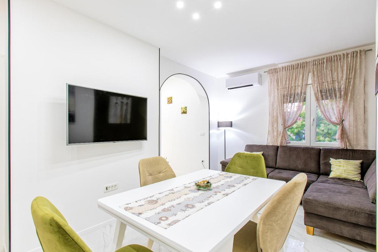 New! Luxury Dona Apartment *