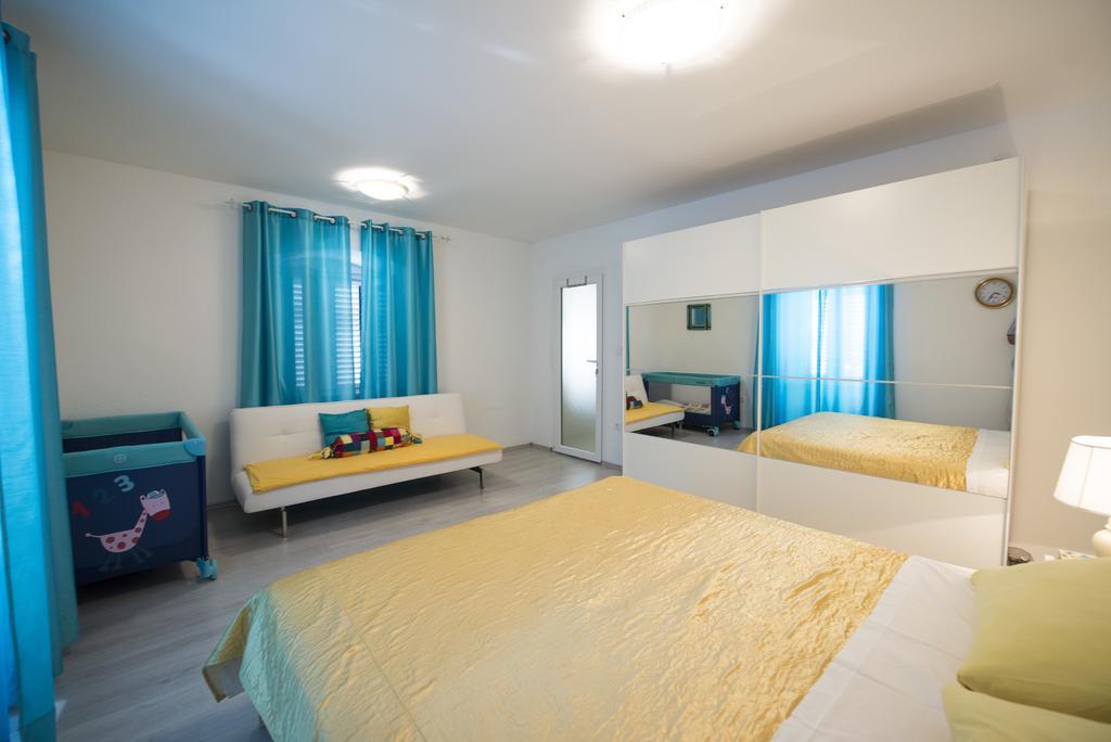 Dea Apartment Split